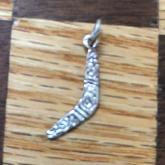 Boomerang Australian Charm - NEW in original packaging. Very unique piece ! - Picture 4 of 9